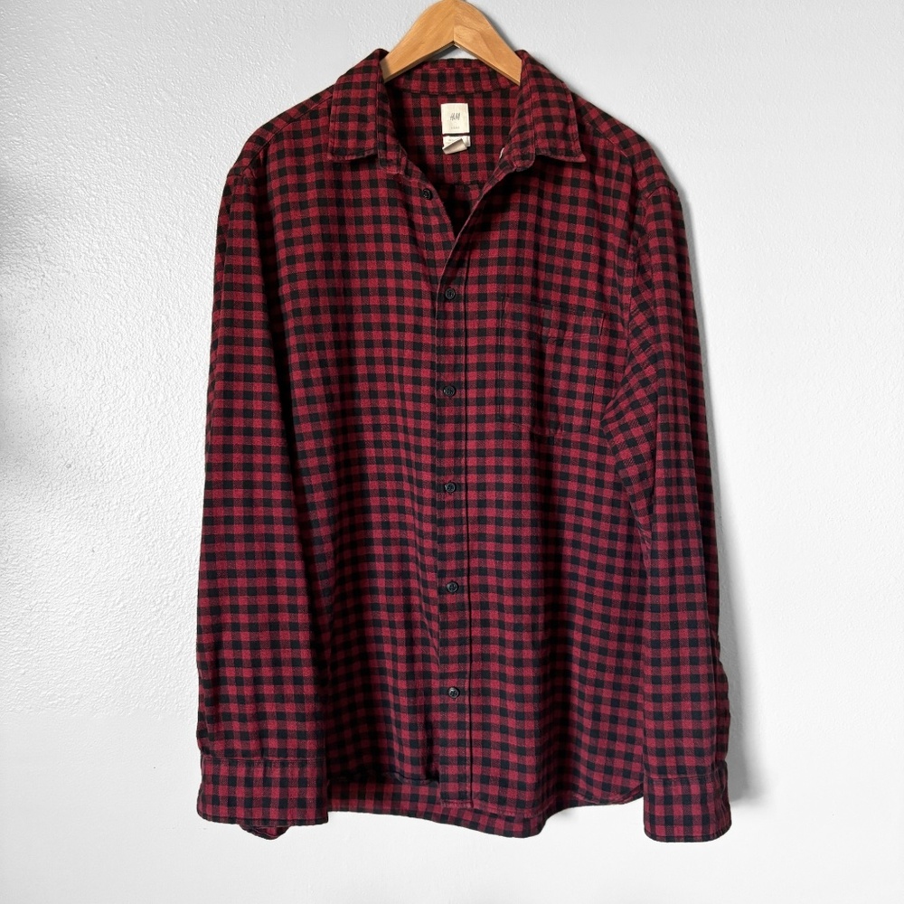 H&M L.O.G.G. Plaid Cotton Flannel Button Down Shirt Red Black Cabincore Mens XL